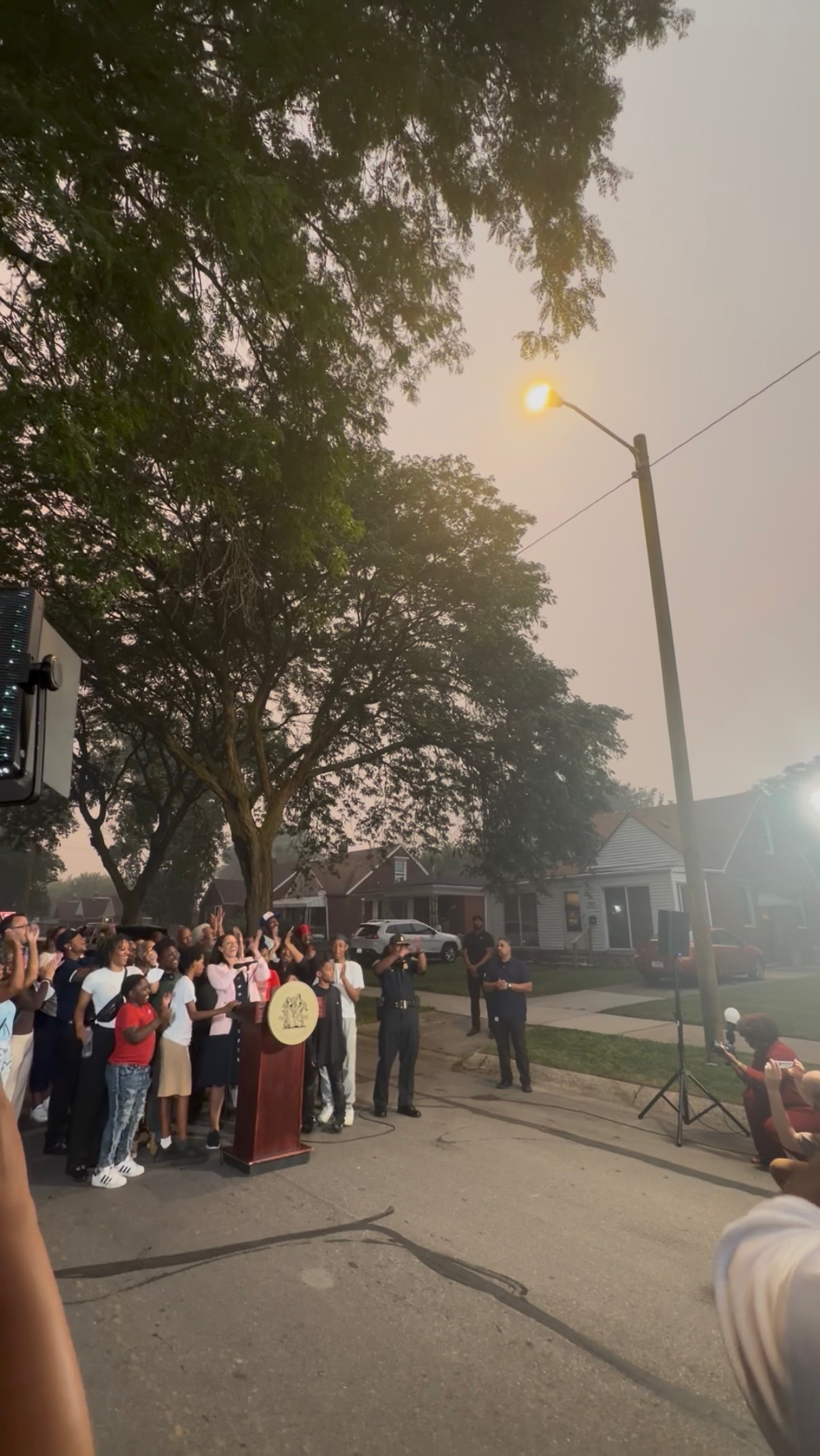 Detroit's 'Brighten Up the Block' plan brings new streetlights to east side neighborhood
