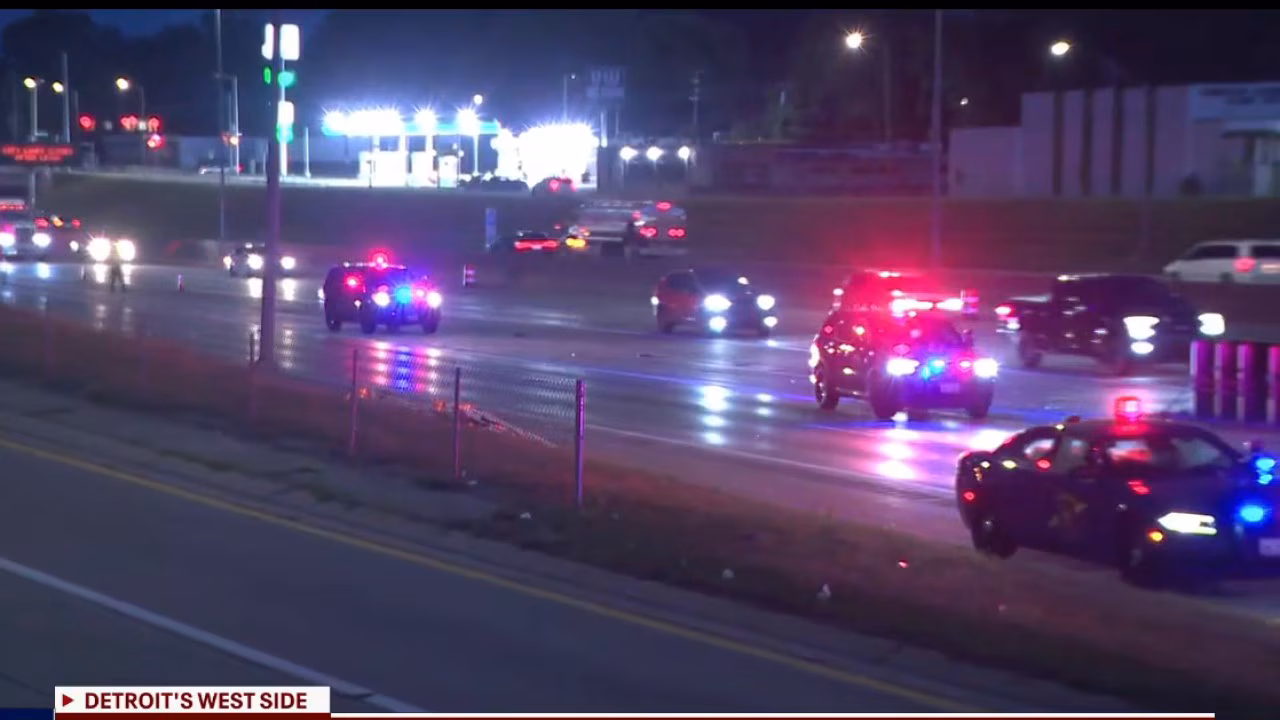 3 shot, 1 fatally on I-96 in Detroit near Outer Drive