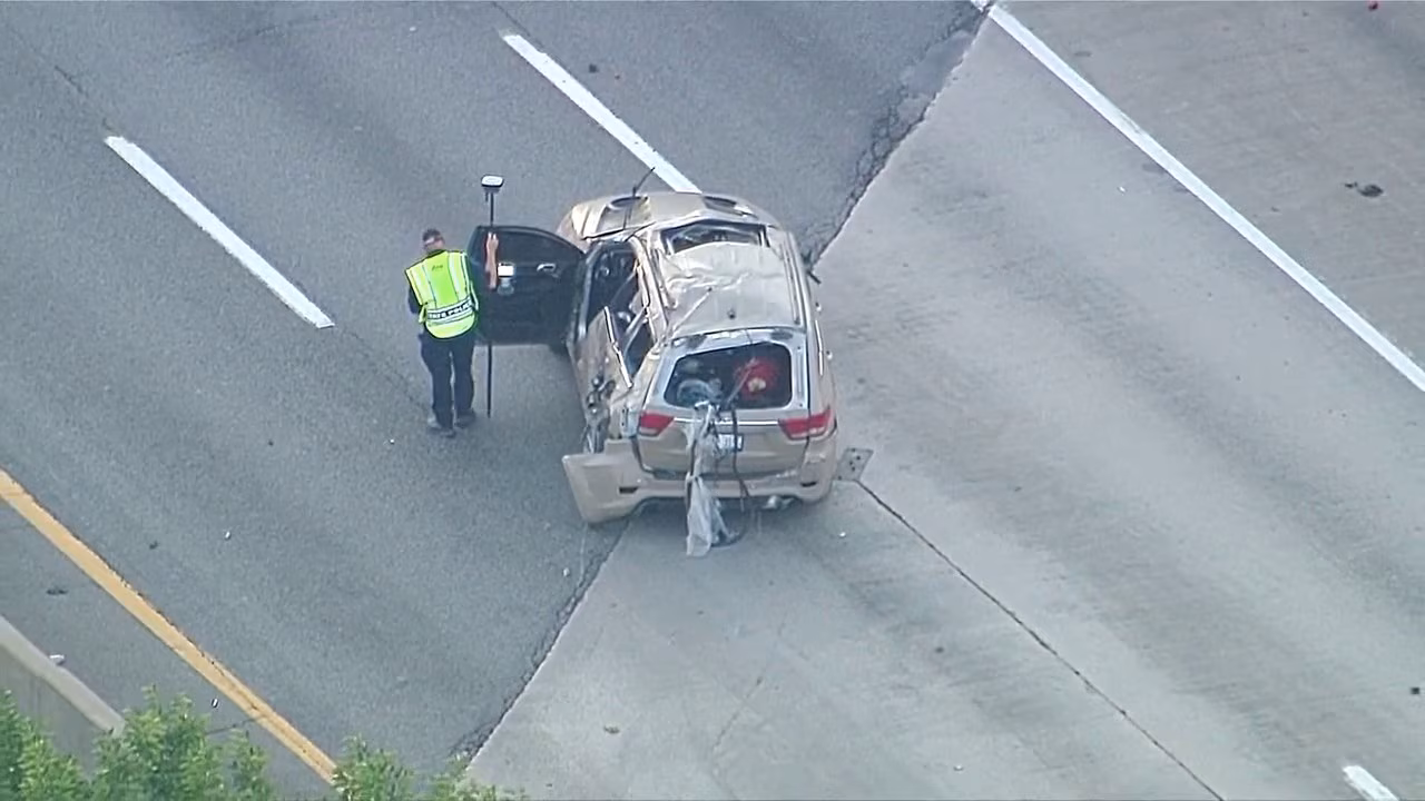 Massive traffic backup on I-94 after rollover crash Monday morning