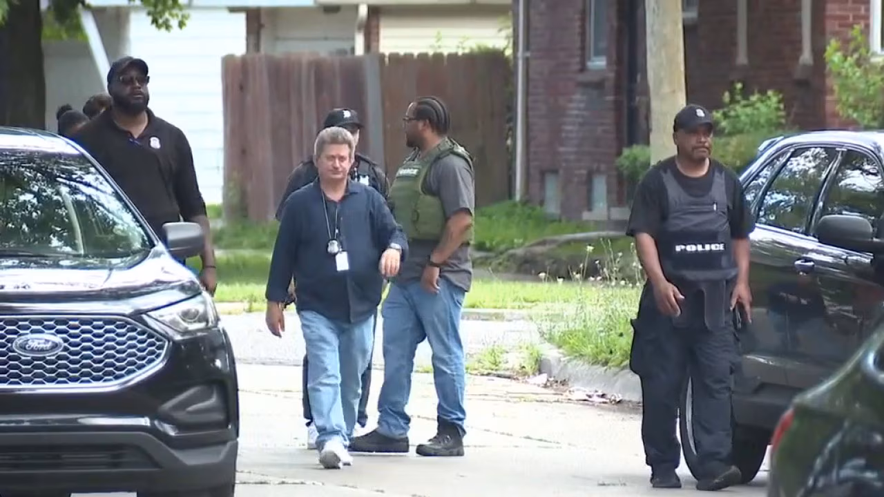 Baby unharmed after carjacking, police looking for suspect